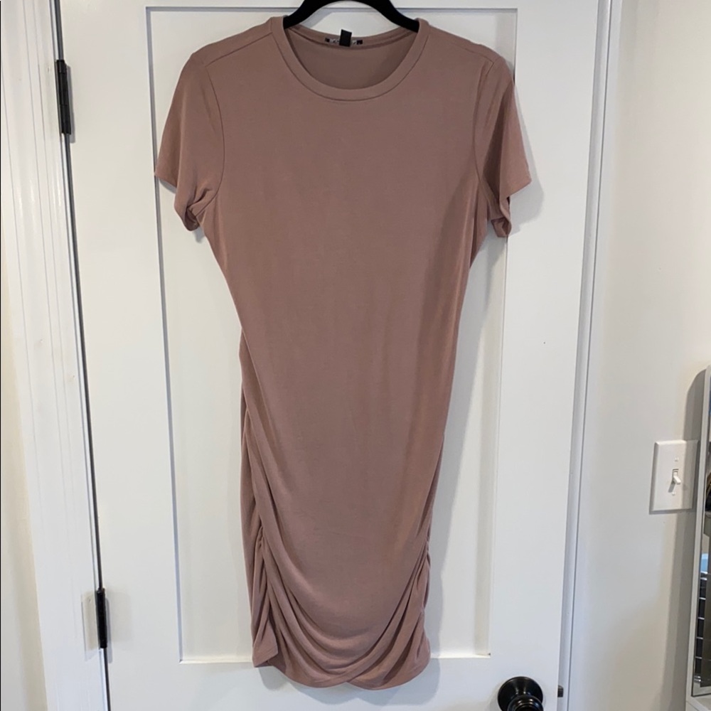 Express Mauve Ruched Dress - Picture 2 of 5